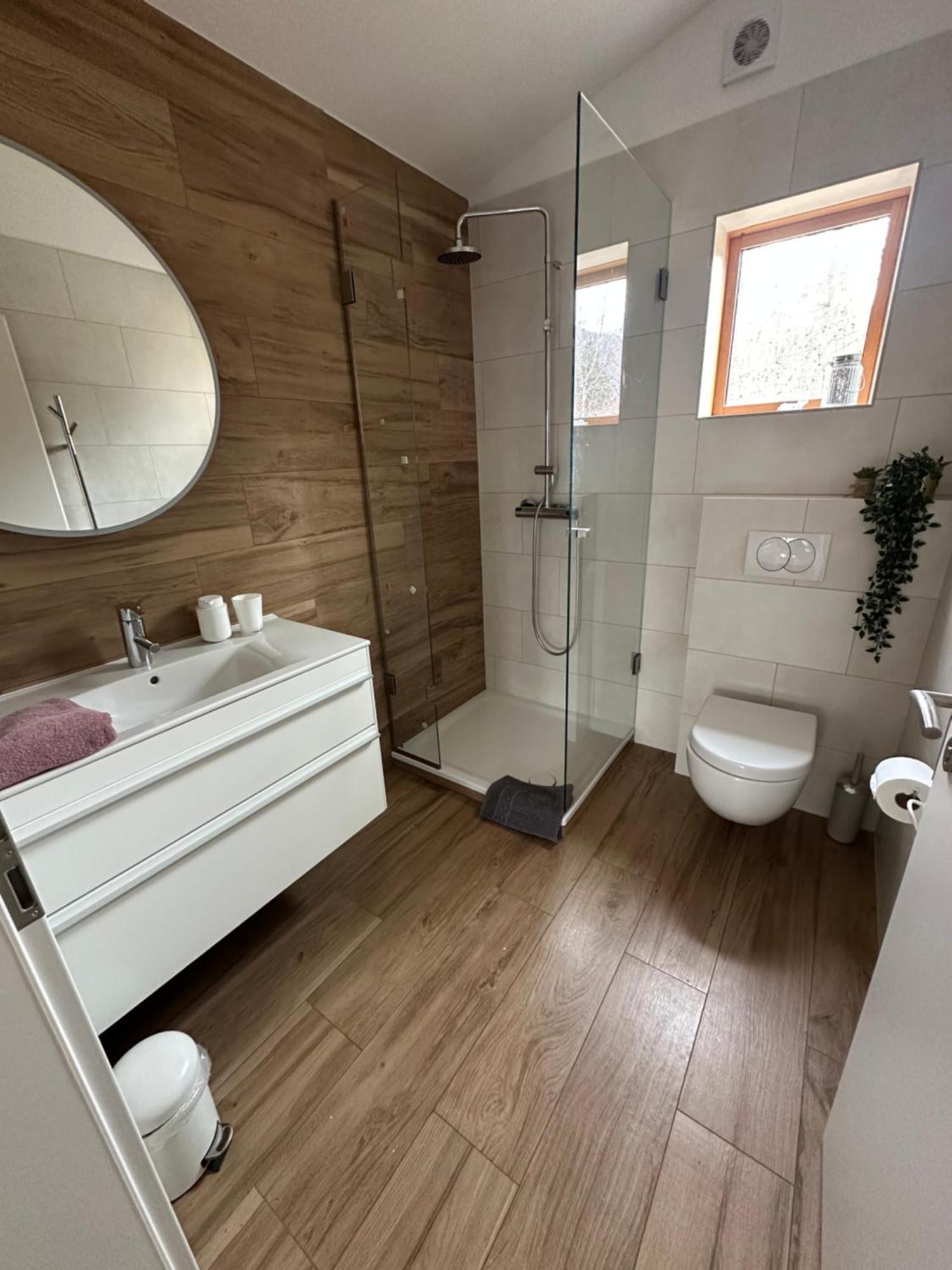 Asholl Guesthouse - Farmstay Akureyri Ngoại thất bức ảnh