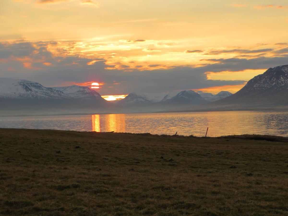 Asholl Guesthouse - Farmstay Akureyri Ngoại thất bức ảnh